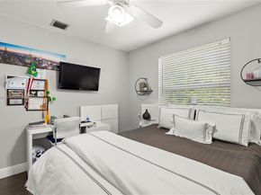 5854 Eagle Cay Cir, Coconut Creek FL 33073