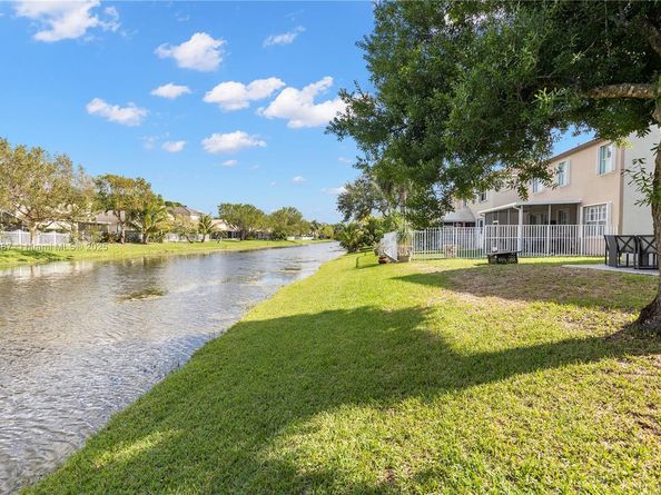 5854 Eagle Cay Cir, Coconut Creek FL 33073