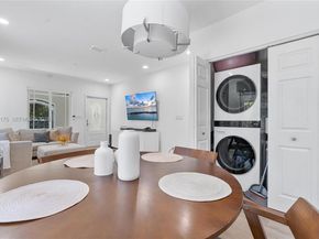 2231 SW 17th St, Miami FL 33145