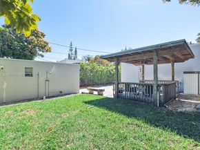 2231 SW 17th St, Miami FL 33145