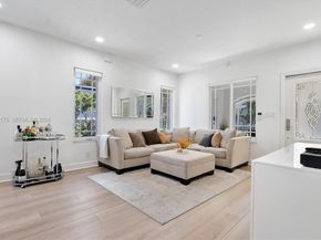 2231 SW 17th St, Miami FL 33145