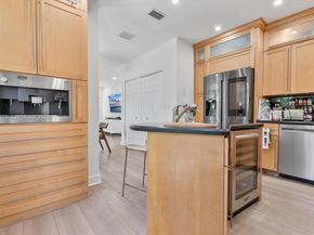 2231 SW 17th St, Miami FL 33145