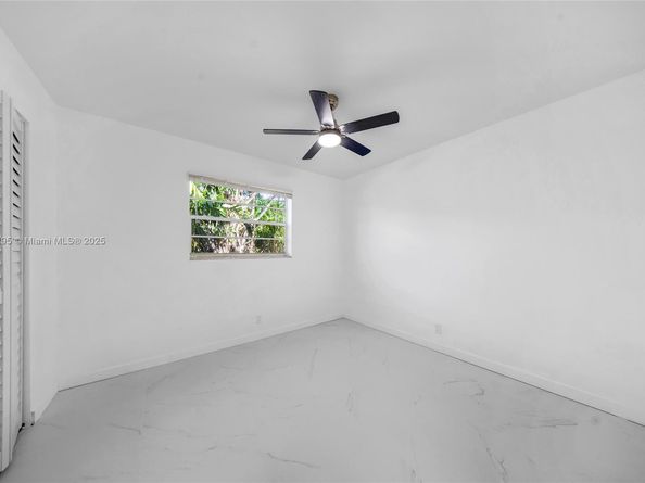 11390 NW 37th St, Coral Springs FL 33065