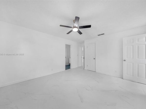 11390 NW 37th St, Coral Springs FL 33065