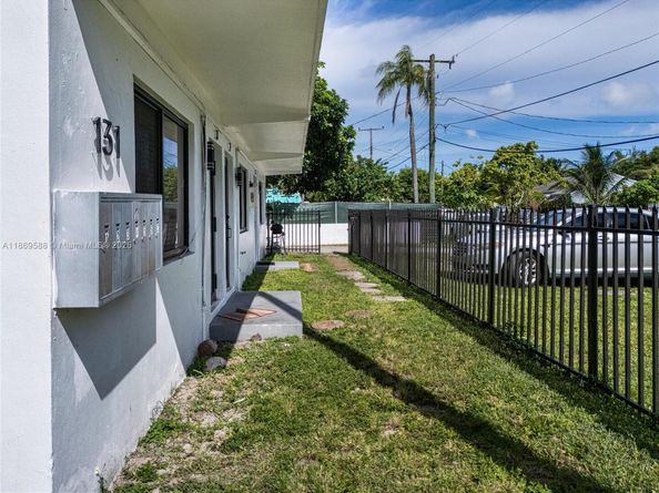 131 NE 77th St, Miami FL 33138