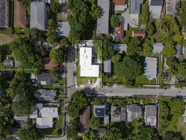 131 NE 77th St, Miami FL 33138