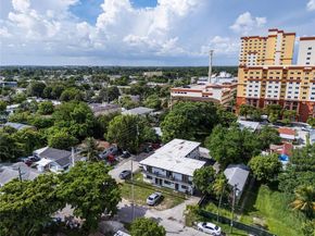 131 NE 77th St, Miami FL 33138