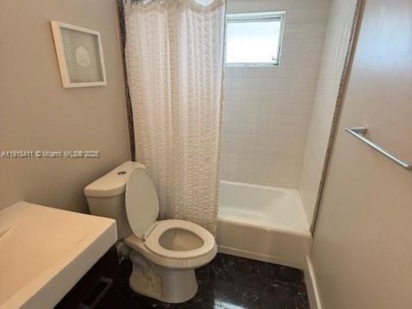 3600 NE 170th St 407, North Miami Beach FL 33160