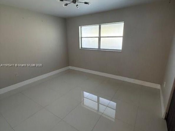 3600 NE 170th St 407, North Miami Beach FL 33160