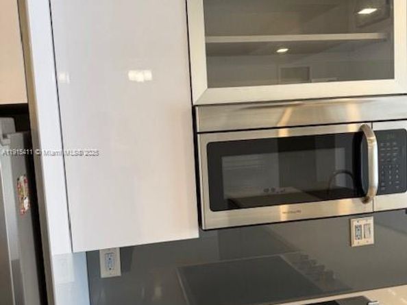 3600 NE 170th St 407, North Miami Beach FL 33160