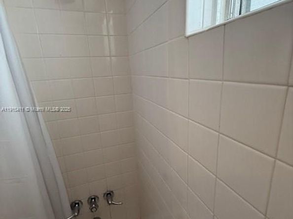 3600 NE 170th St 407, North Miami Beach FL 33160