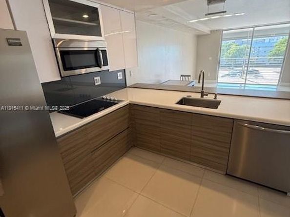 3600 NE 170th St 407, North Miami Beach FL 33160