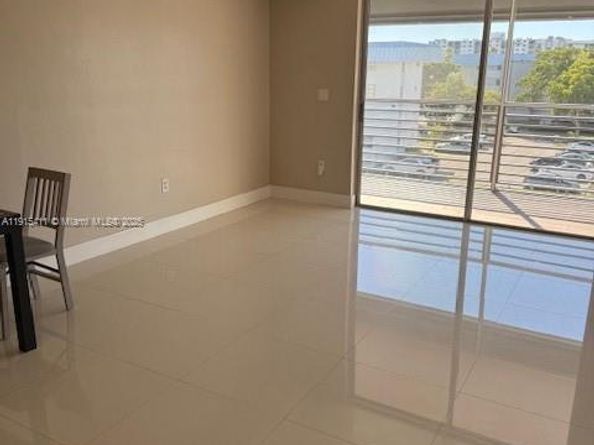 3600 NE 170th St 407, North Miami Beach FL 33160