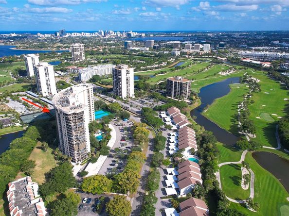 2450 Presidential Way 1607, West Palm Beach FL 33401