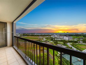 2450 Presidential Way 1607, West Palm Beach FL 33401