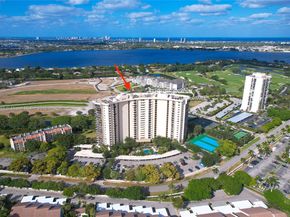 2450 Presidential Way 1607, West Palm Beach FL 33401