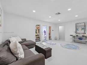 317 S Riverside Dr, Pompano Beach FL 33062