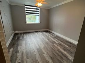 9440 Fontainebleau Blvd 213, Miami FL 33172