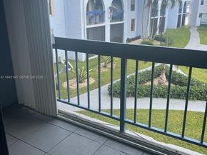 9440 Fontainebleau Blvd 213, Miami FL 33172