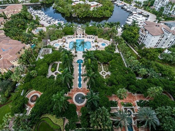 2000 Island Blvd 808, Aventura FL 33160