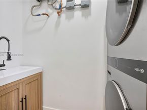 701 SW 17th Street, Fort Lauderdale FL 33315