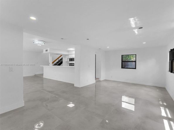 3427 Atlanta Dr, Hollywood FL 33021