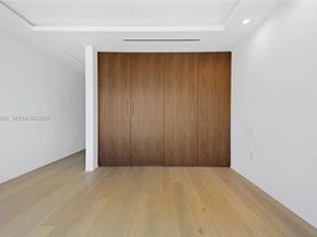 2094 Prairie Ave, Miami Beach FL 33139