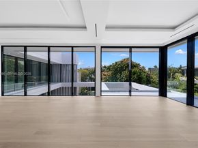 2094 Prairie Ave, Miami Beach FL 33139
