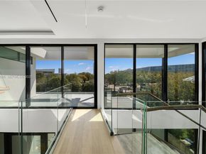 2094 Prairie Ave, Miami Beach FL 33139