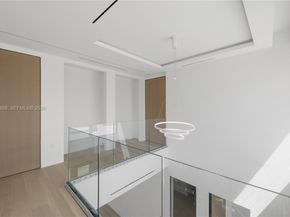 2094 Prairie Ave, Miami Beach FL 33139