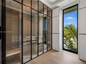 2094 Prairie Ave, Miami Beach FL 33139