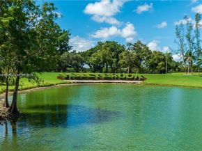 9520 S Hollybrook Lake Dr 205, Pembroke Pines FL 33025