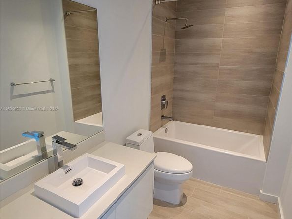 1600 SW 1 Ave 411, Miami FL 33129