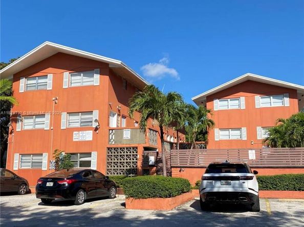 421 NE 68th St 6, Miami FL 33138