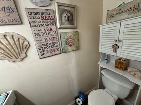 10428 NW 3rd St, Pembroke Pines FL 33026