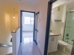14010 NE 3rd Ct 1, Miami FL 33161
