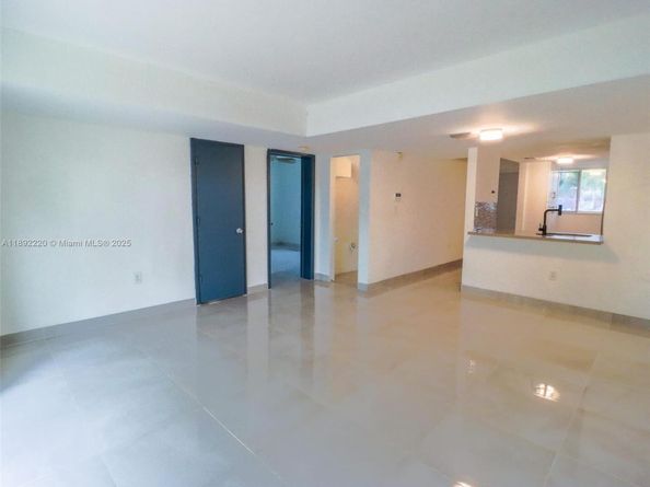 14010 NE 3rd Ct 1, Miami FL 33161