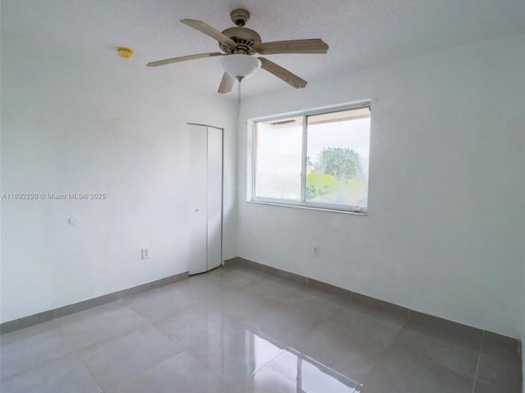 14010 NE 3rd Ct 1, Miami FL 33161