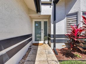 18198 NW 61st Ct, Hialeah FL 33015