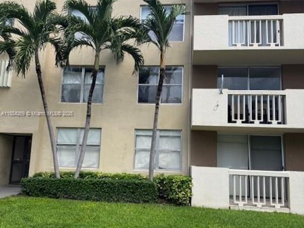 1800 Sans Souci Blvd 143, North Miami FL 33181