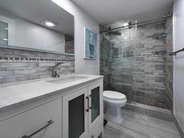 4010 Galt Ocean Dr 815, Fort Lauderdale FL 33308