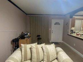 4050 NW 135th St 201, Opa-Locka FL 33054
