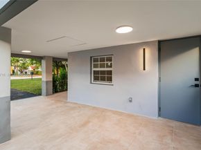 1880 NE 180th St, North Miami Beach FL 33162