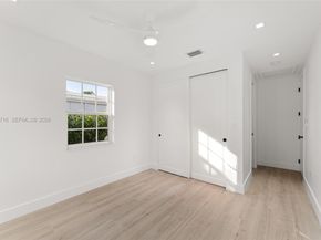 1880 NE 180th St, North Miami Beach FL 33162