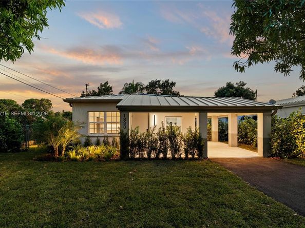 1880 NE 180th St, North Miami Beach FL 33162