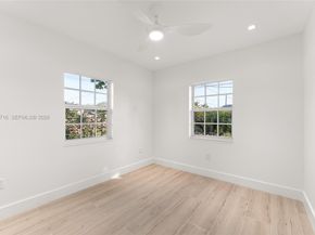 1880 NE 180th St, North Miami Beach FL 33162