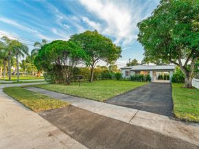 1880 NE 180th St, North Miami Beach FL 33162