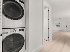 1880 NE 180th St, North Miami Beach FL 33162