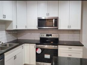3965 SW 60th Ct, Miami FL 33155