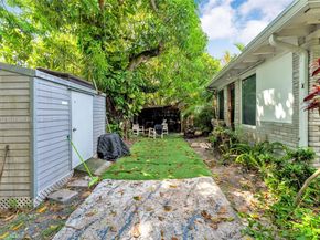 3965 SW 60th Ct, Miami FL 33155
